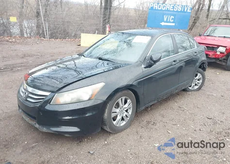 2011 Honda Accord 2.4 Se z USA, uszkodzony, nr VIN 1HGCP2F67BA059108